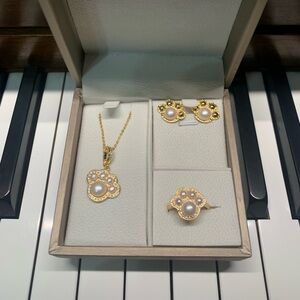 Genuine Pearl Paw Jewelry